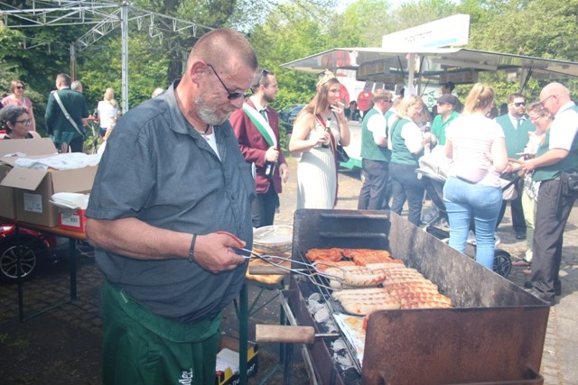 Grillmeister am Werk